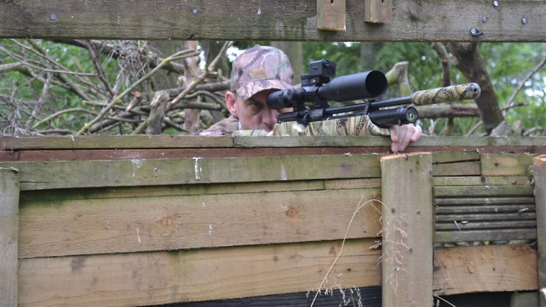 Static hunting in the field with Phil Hardman