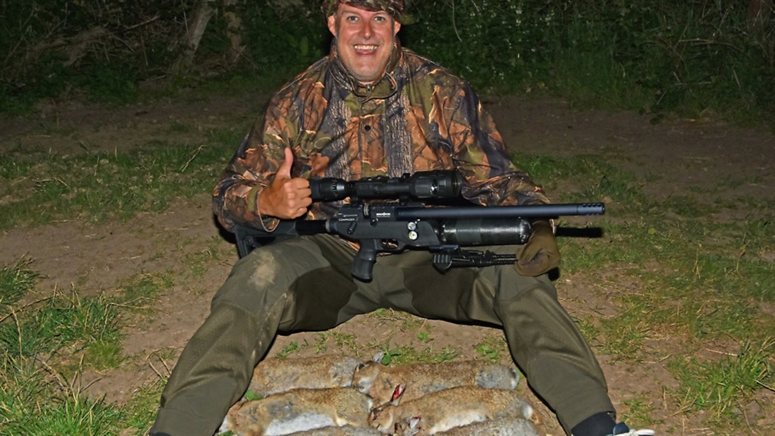 Hunting rabbits at night with the ATN X-Sight 4k Pro