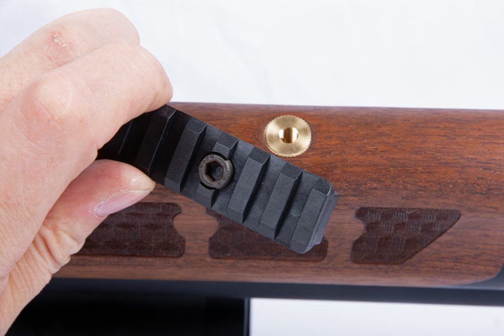 Kral Puncher Unica Picatinny rail