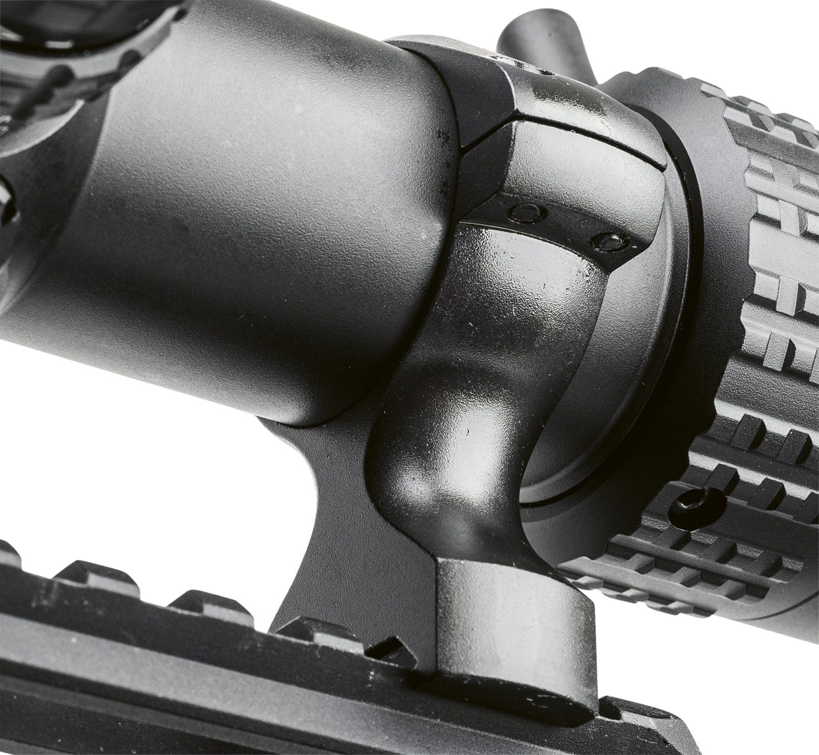 Konus Fearless 34mm tube held in heavy-duty rings showing mounting space