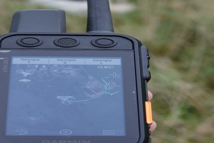 Garmin tracking device